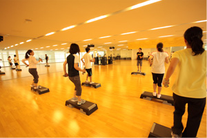 企業・自治体・学校・地方の方への「特定保健指導」